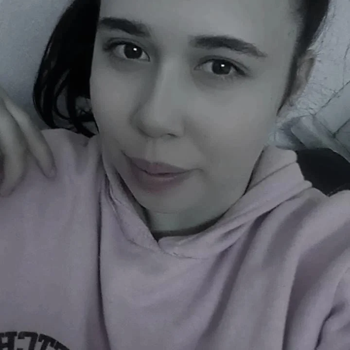 Burcu profil resmi