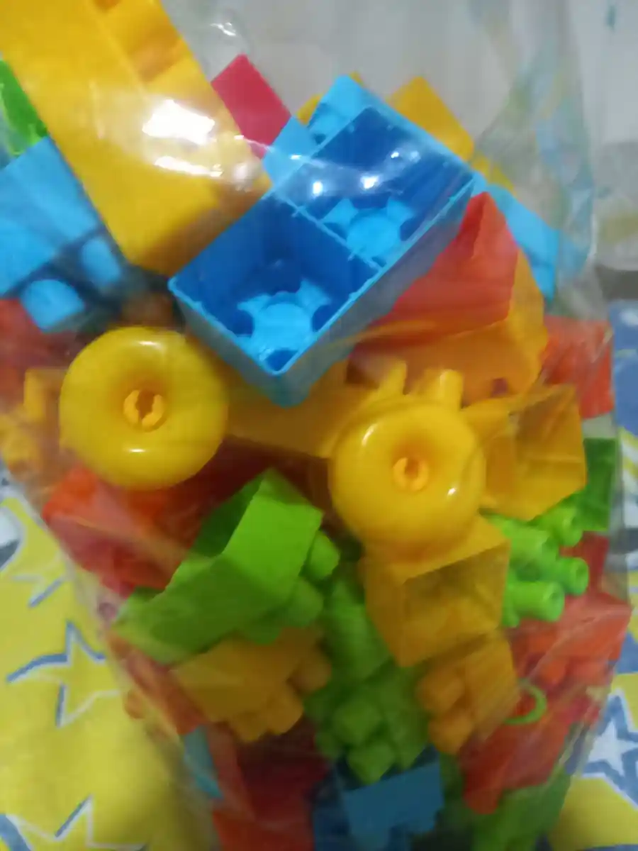 Resimdekinden 2 adet lego ilan görseli
