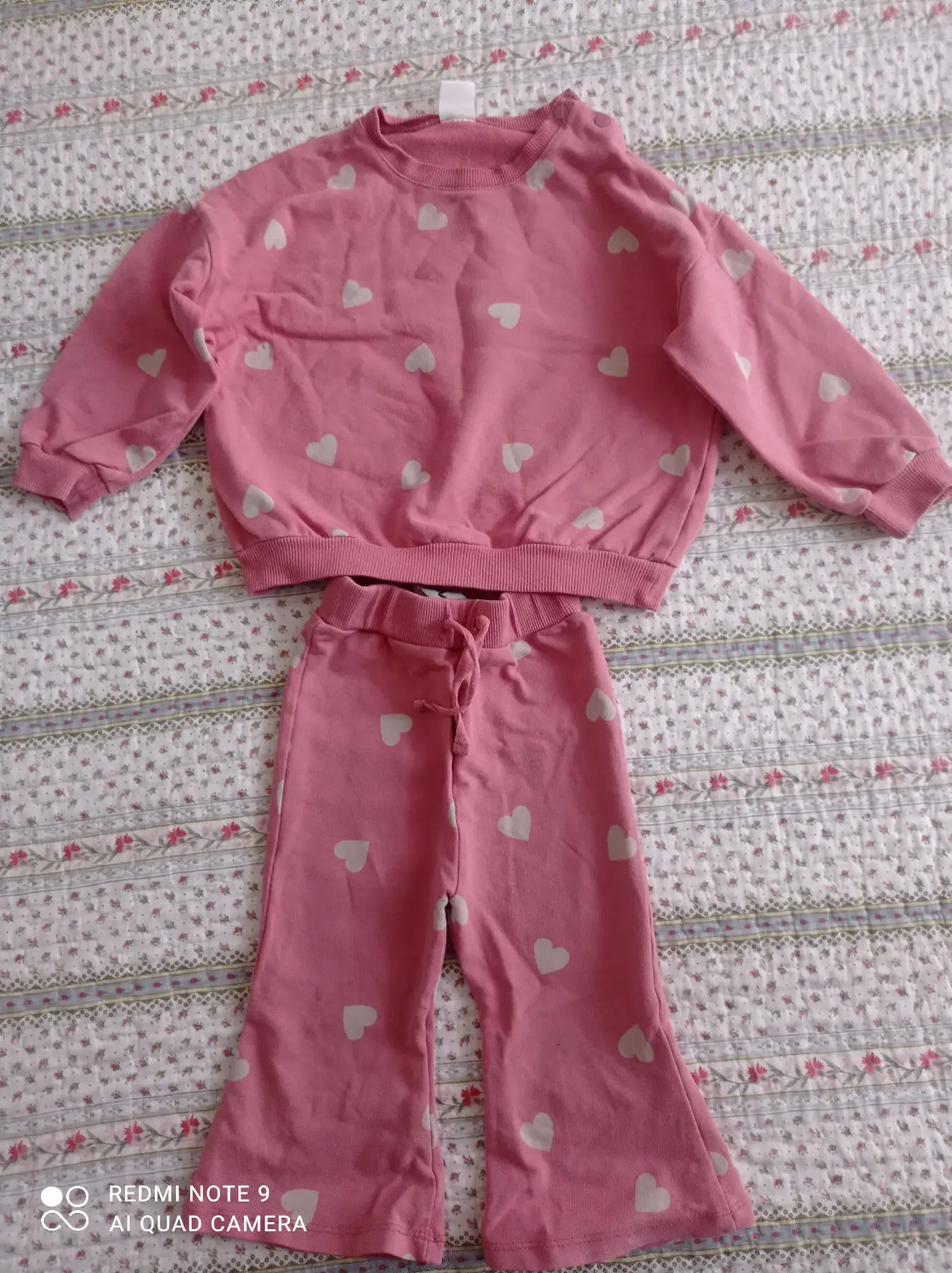 Pembe kalp desenli kız çocuk eşofman takımı