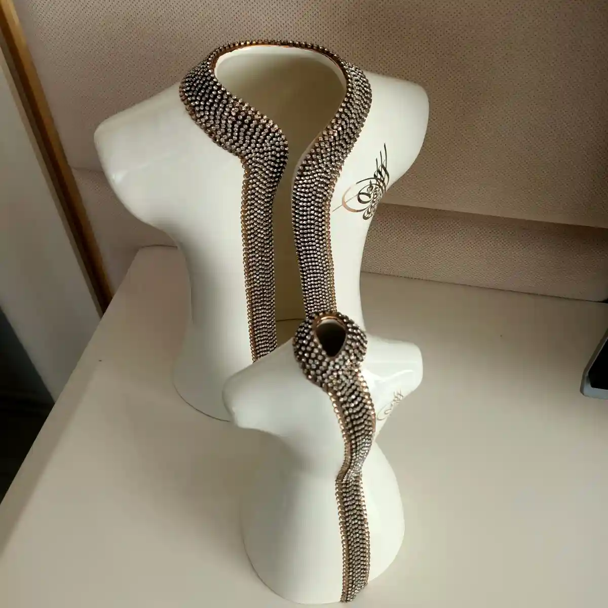 şık taşlı kaftan seti