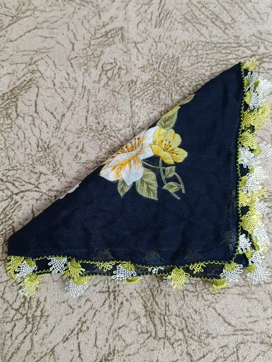 İğne oyalı örtü