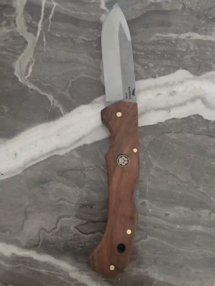Ahşap saplı katlanabilir bıçak