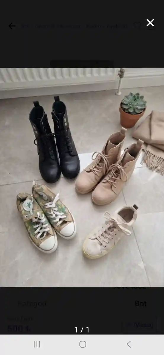 Farklı renklerde kadın bot ve sneaker seti