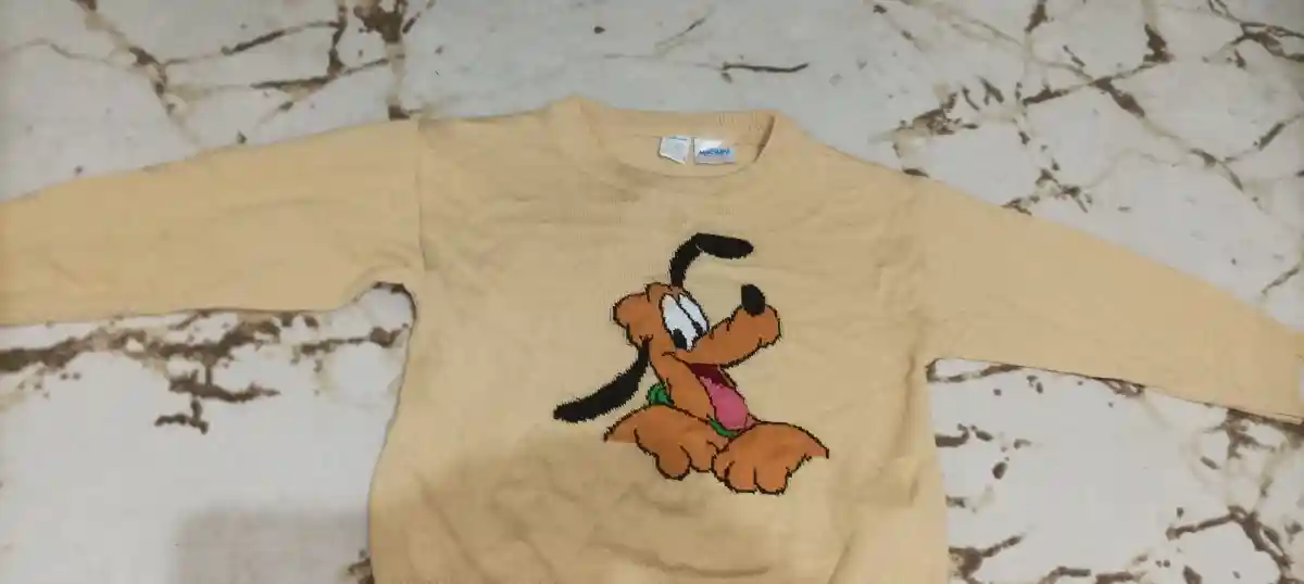 Pluto figürüyle çocuk kazak