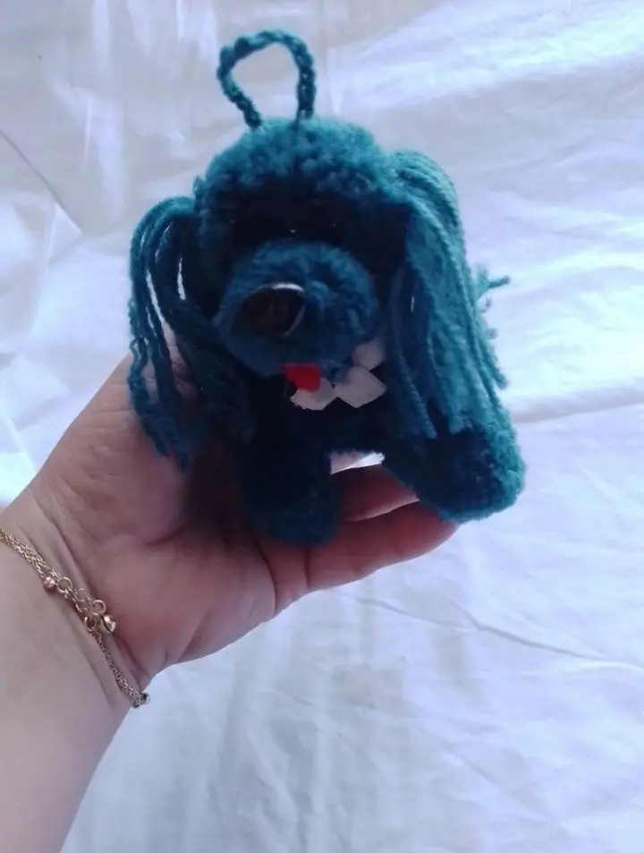Mavi köpek figürü