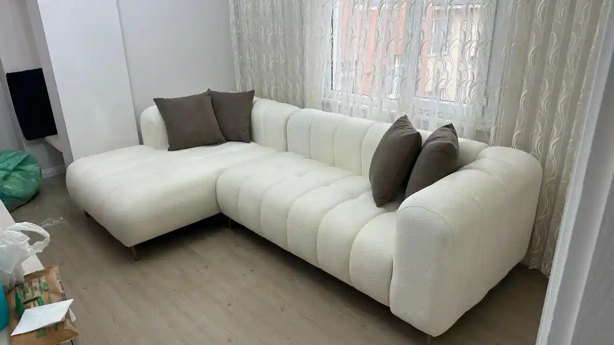 Krem renkli üçlü koltuk