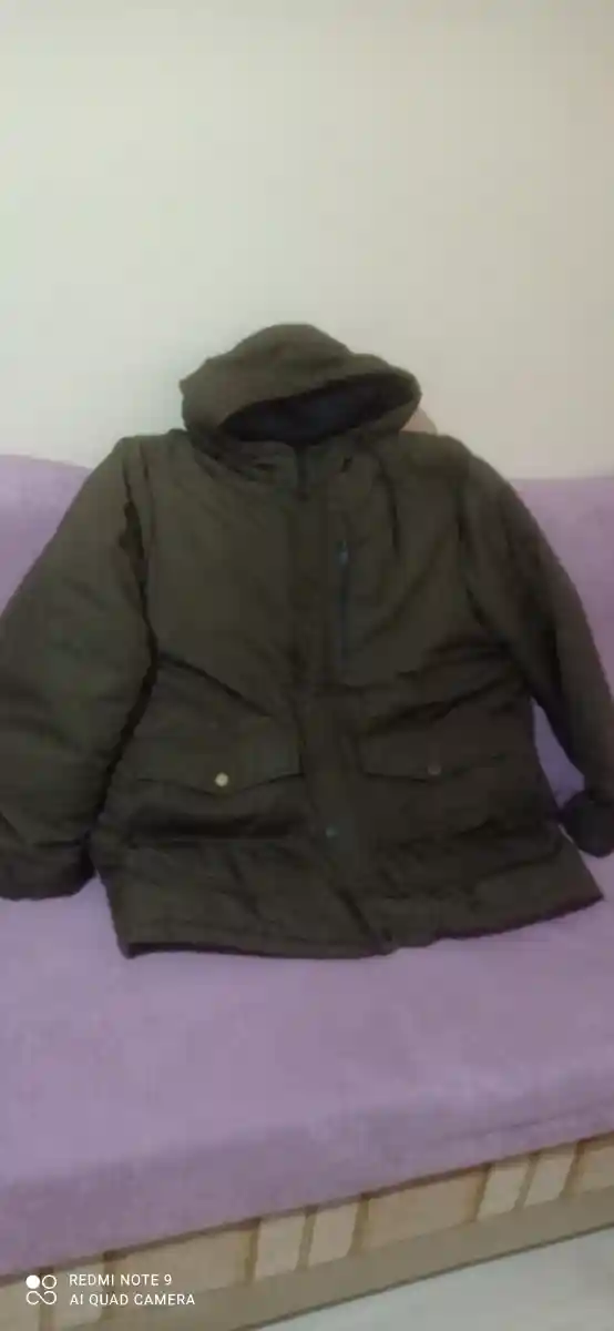 Haki yeşil 3xl beden mont resimde mevcut satılık