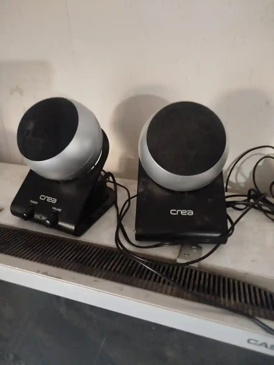 Crea marka hoparlör seti