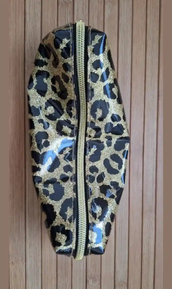 Leopar desenli kalem çantası