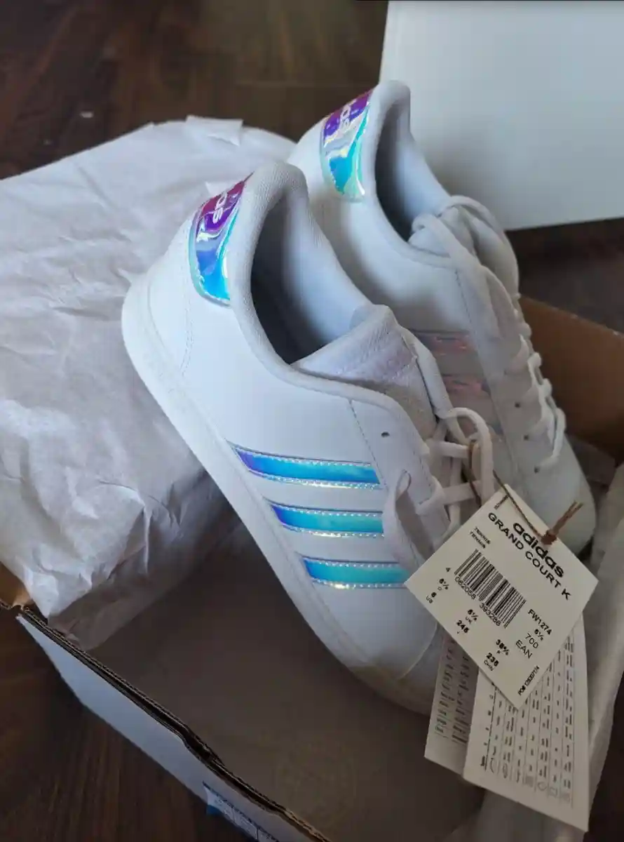 Adidas beyaz spor ayakkabı