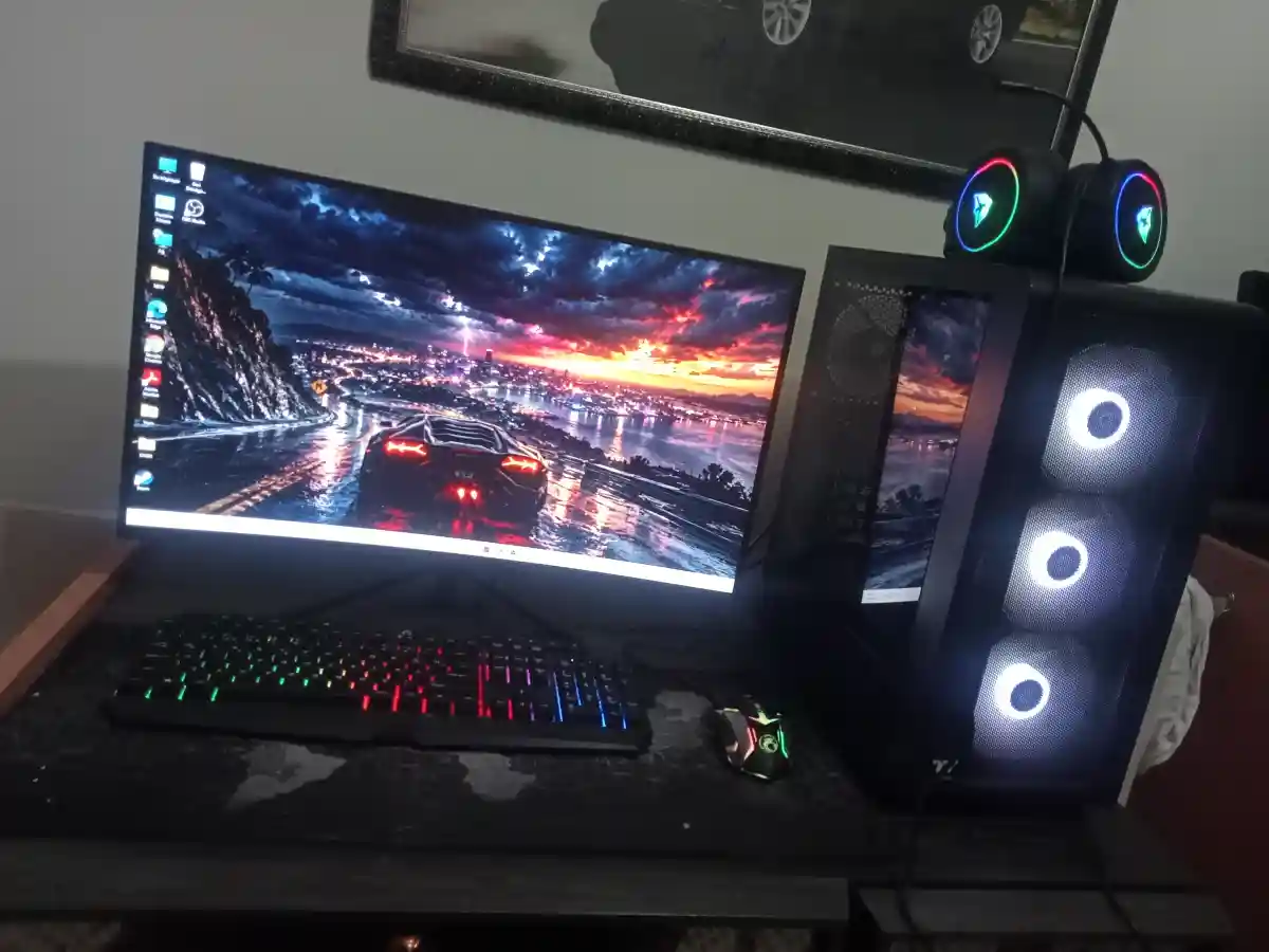 Rtx 4060 + i5-12400f + 16gb + 1tb nvme + 200hz moni̇tör komple set