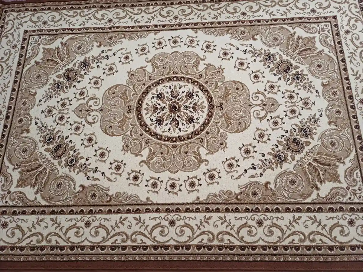 Desenli dekoratif halı 4metre
