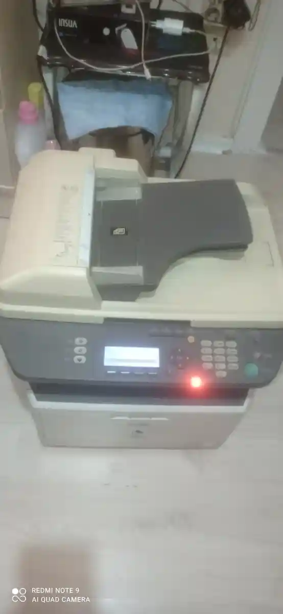 Epson aculaser fotokopi makinesi resimde mevcut resimdeki gibi satılık