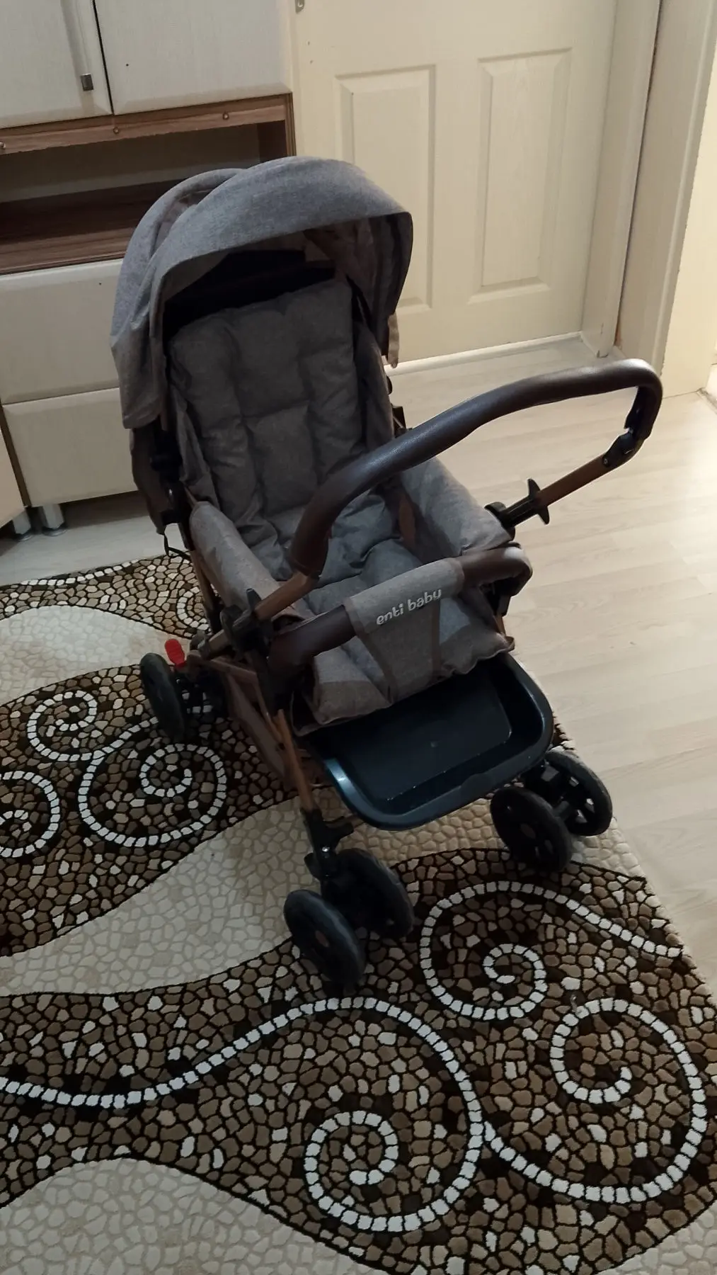 Enti baby bebek arabası sıfır sayılır yeni sayılır fazla kullanılmadı herhangi bi sorunu yoktur ilan görseli