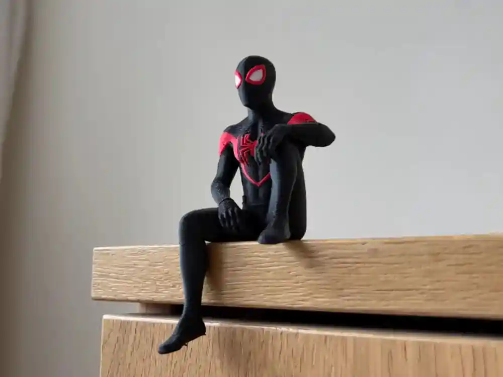 Spider-man aksiyon figürü