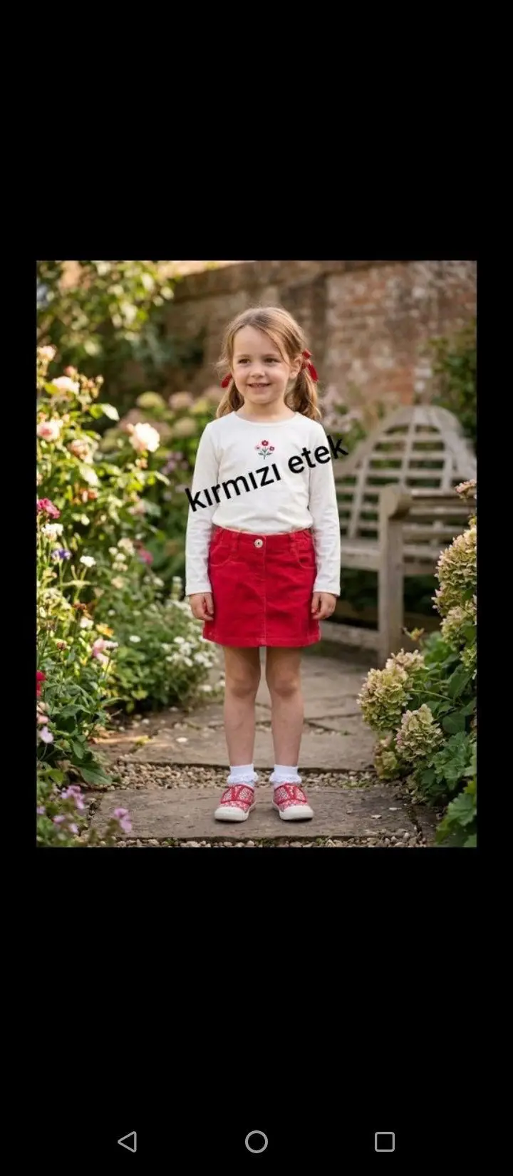 2-3 yaş/ 82-98cm/kırmızı kadife mini etek(etek kısmında 3 tane nokta leke var resimde görebilir