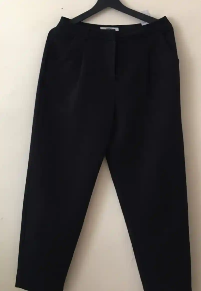 Siyah kumaş pantolon