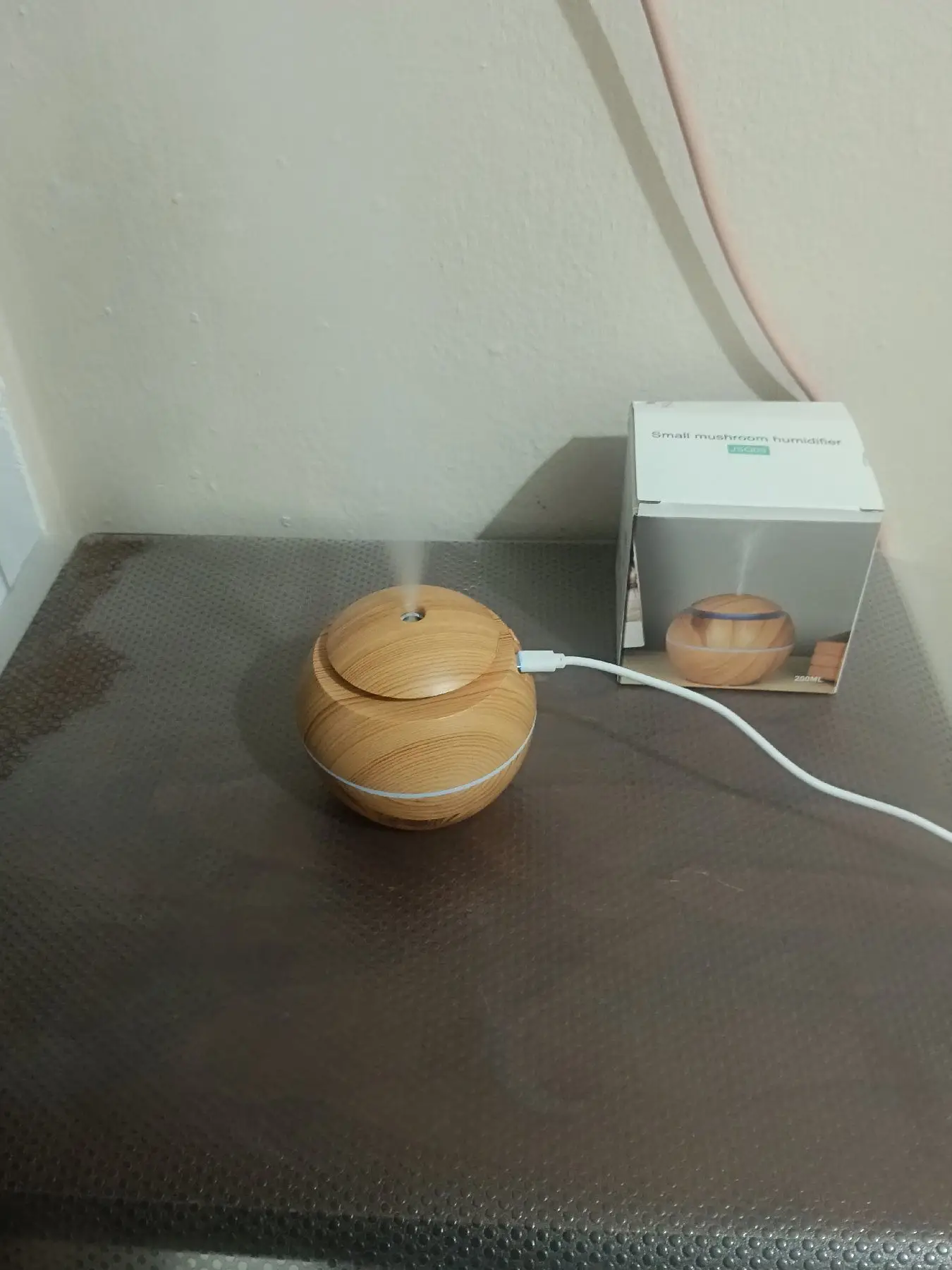 Ahşap görünümlü aromaterapi difüzörü