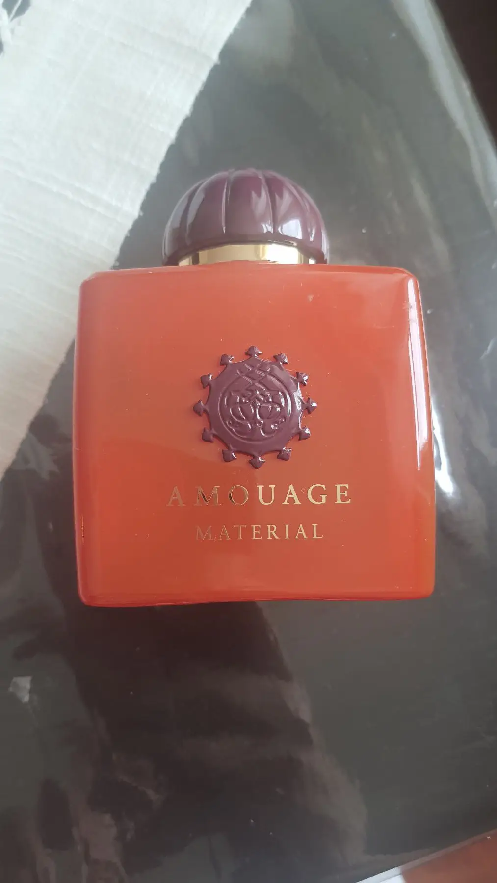Amouage material parfüm