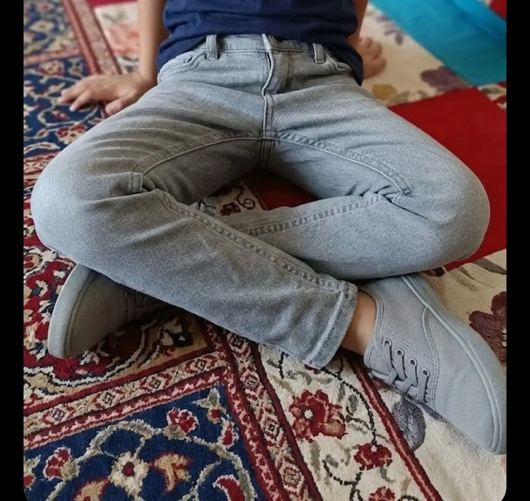 Gri  denim çocuk pantalonu. 6..7.yaş