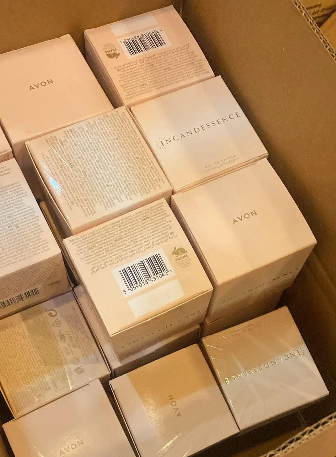 Avon i̇ncandessence parfüm ilan görseli