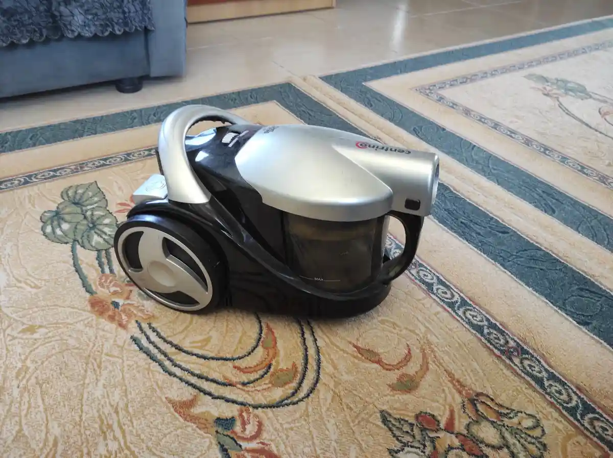 Centri̇no toz torbasiz süpürge 1700w