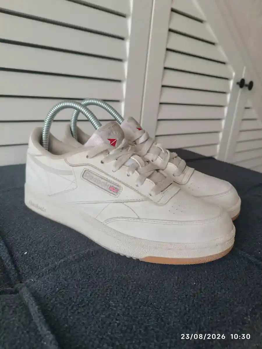 Orijinal reebok beyaz spor ayakkabı - rahat ve şık
