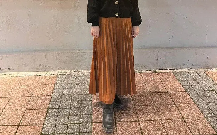 Kahverengi plise etek