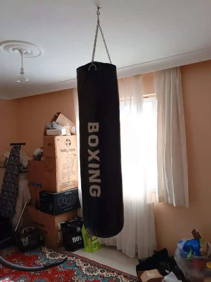 Siyah sparring torbası