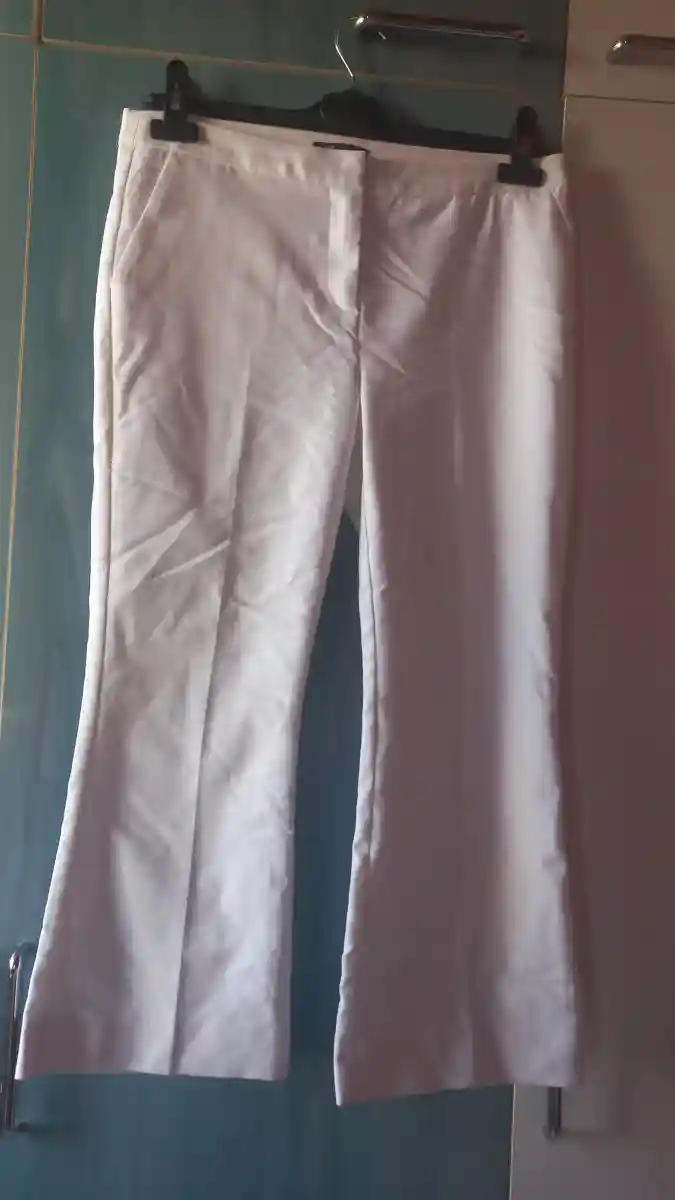 Beyaz geniş paça pantolon