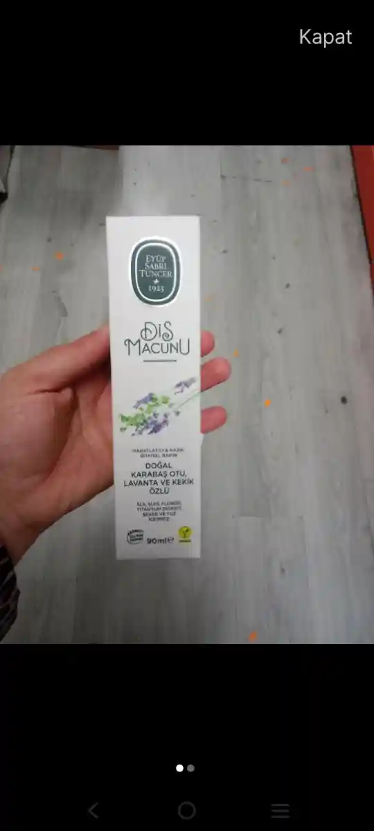 Doğal lavanta aromalı diş macunu