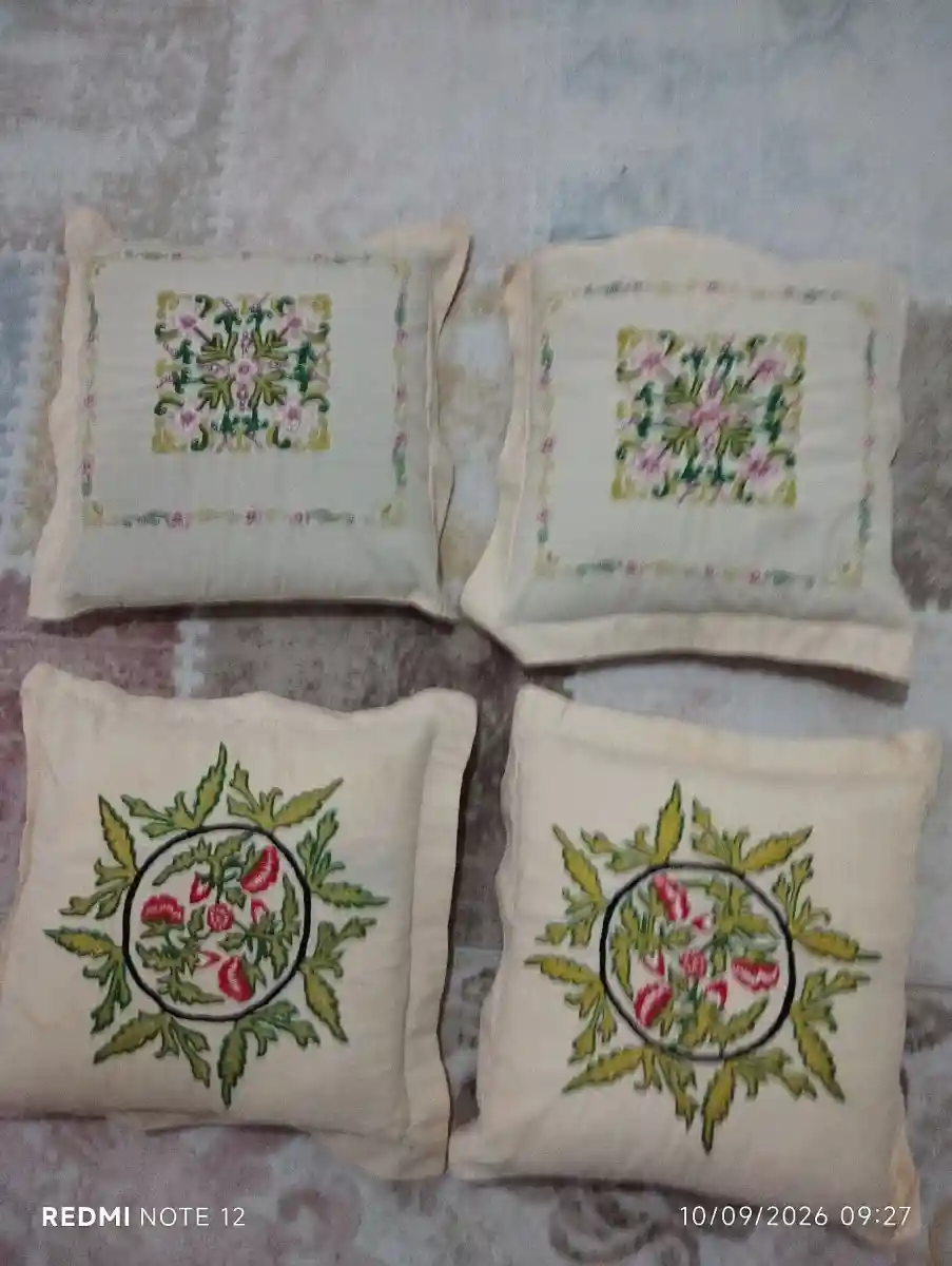 Vintage  4 adet kırlent sorunsuz