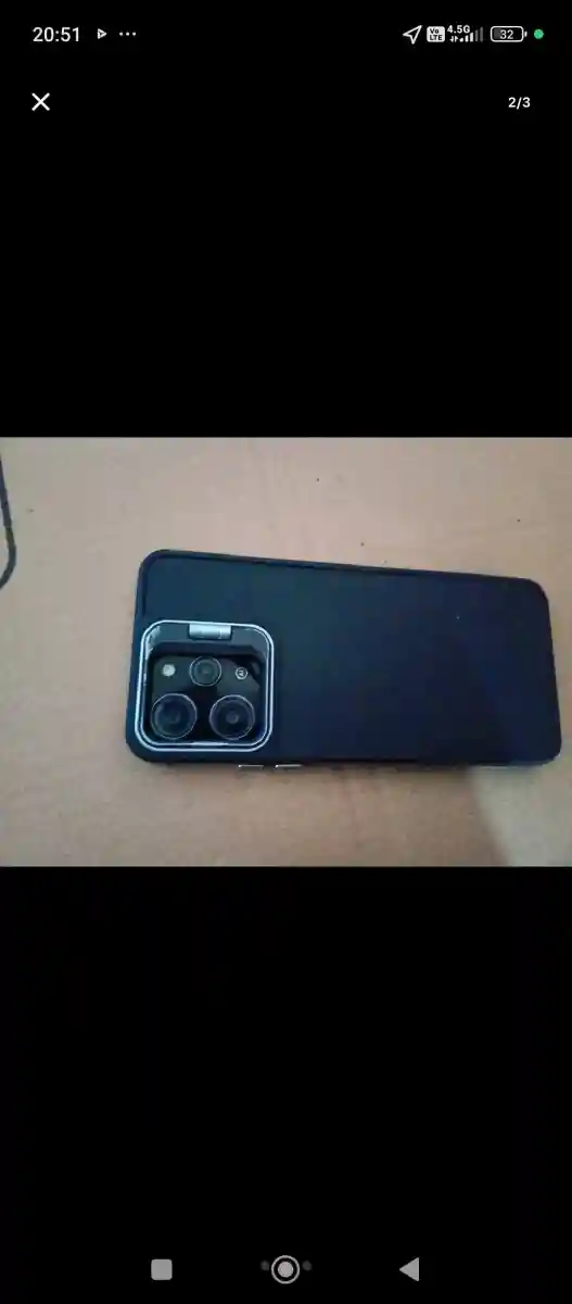 Redmi 12 video koymuşum kullanabiliyorum cihazı ara sıra böyle yapıyor bu arızayı var başka yok
