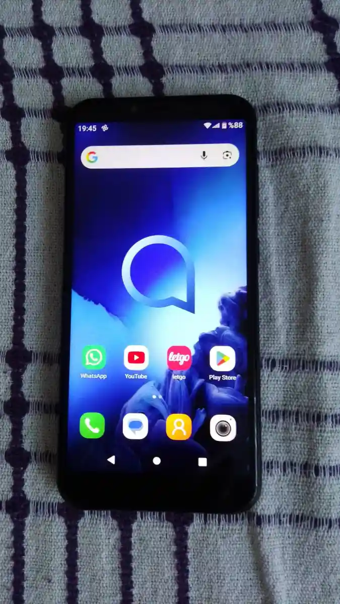 Alcatel akıllı telefon ilan görseli