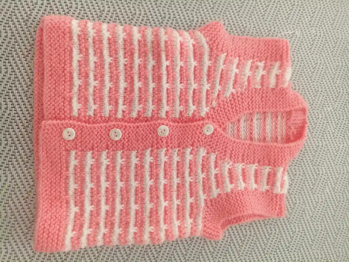 Pembe beyaz örgü kız bebek yeleğ 0/1 yaş el yapımı boy 33 cm en 27 cm i