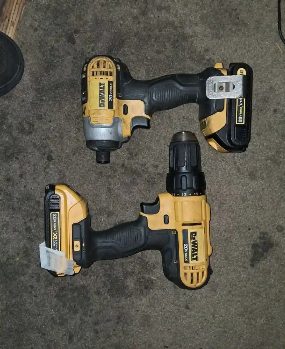 Dewalt şarjlı matkap ve vida seti