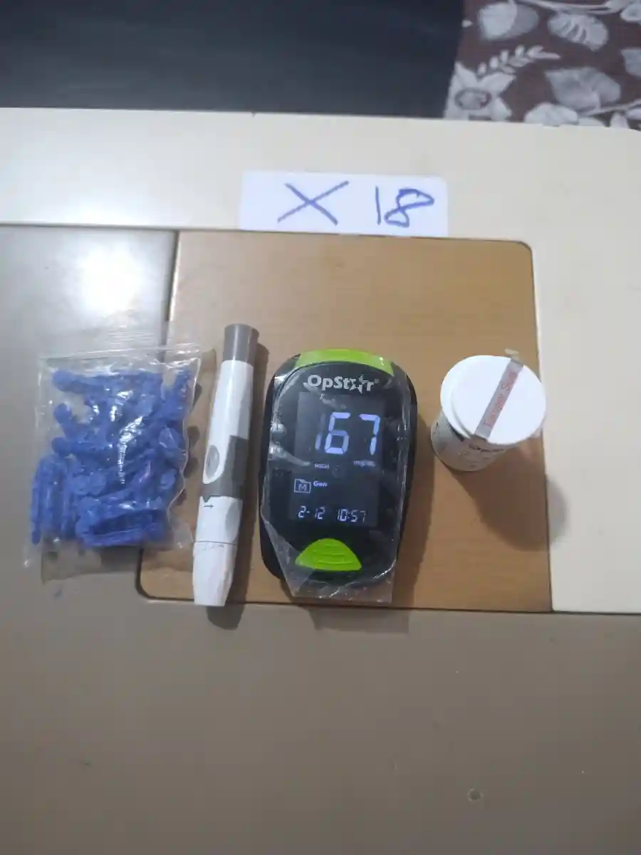 Diyabet ölçüm cihazı ve test çubukları seti