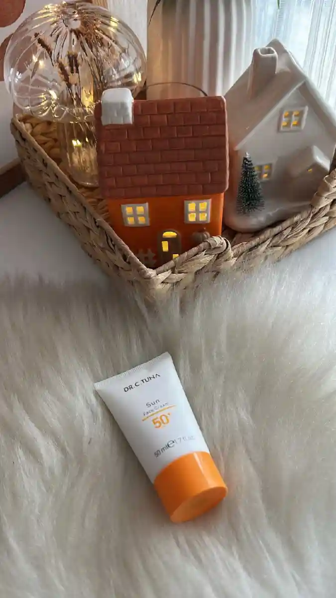 Dr. c. tuna güneş kremi spf 50 ilan görseli