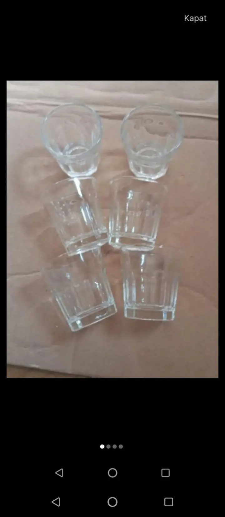 şeffaf cam shot bardak seti 6li bardak 5x5.5 cm tesir ürün oldu için kutusu yoktur..şeffaf camd