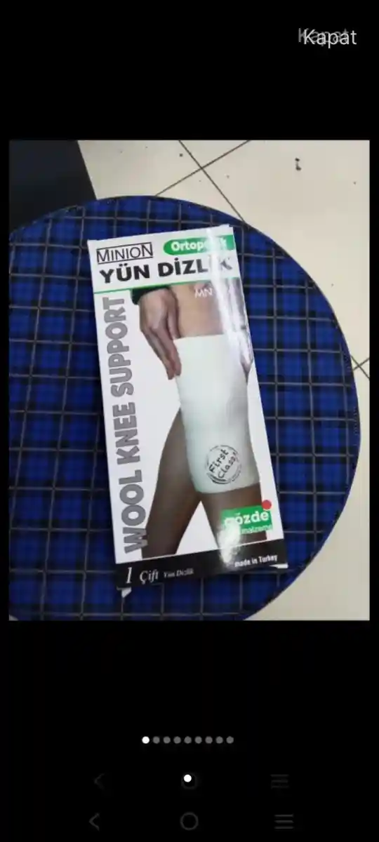 Yün dizlik - minion markalı destek