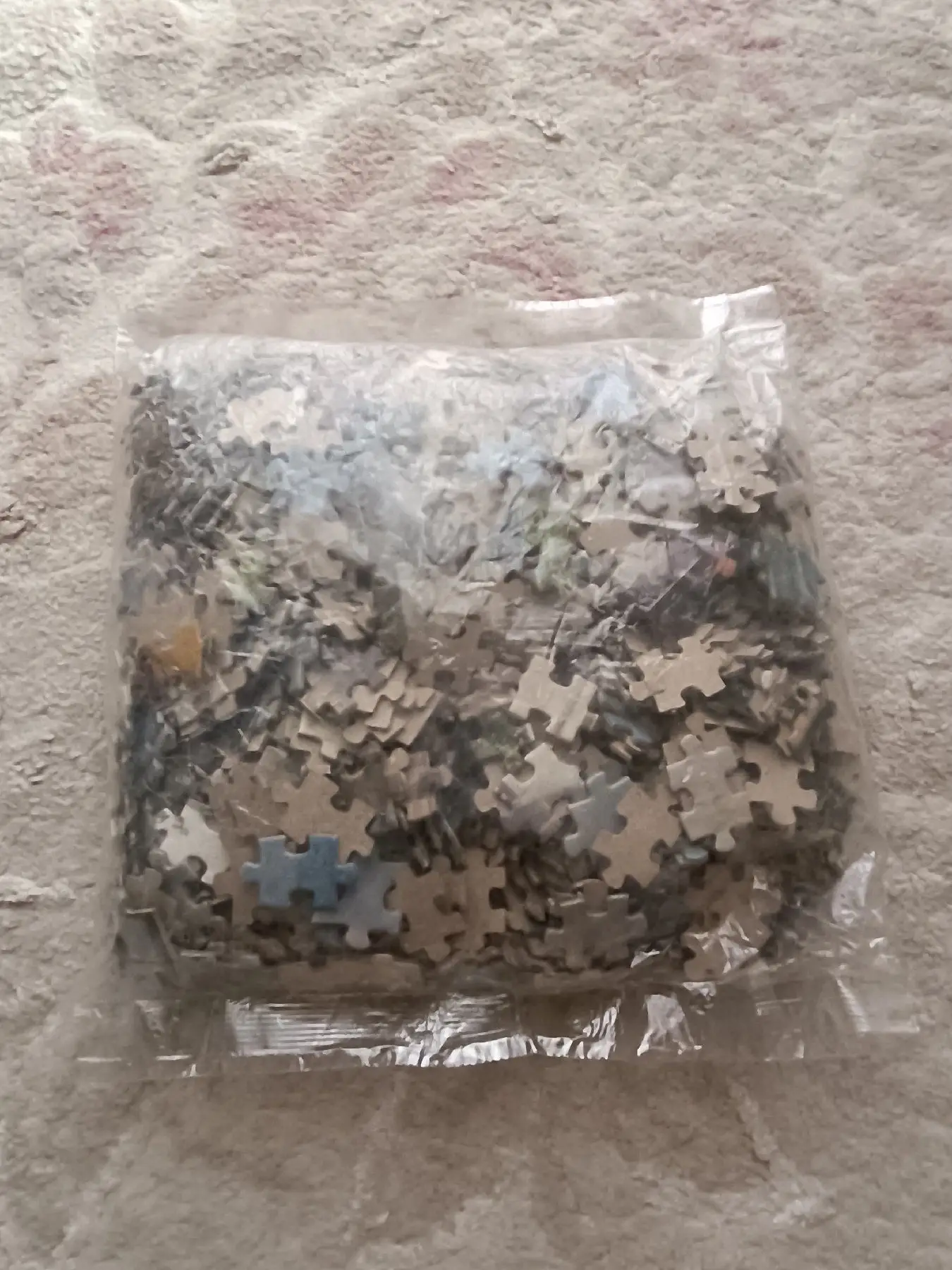Renkli yapboz parçaları puzzle ilan görseli