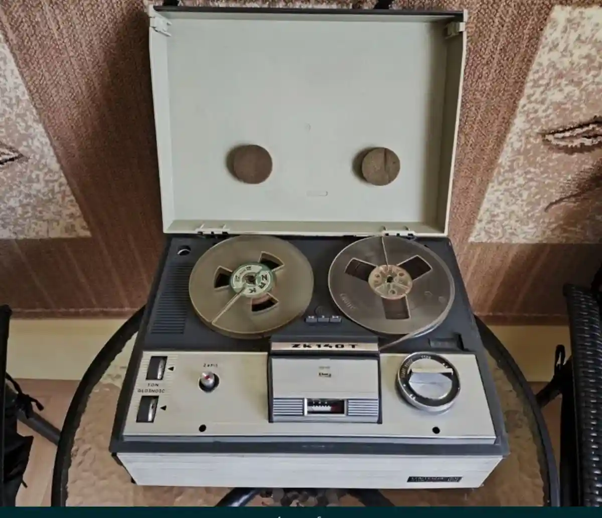 Zenkut markalı reel teyp