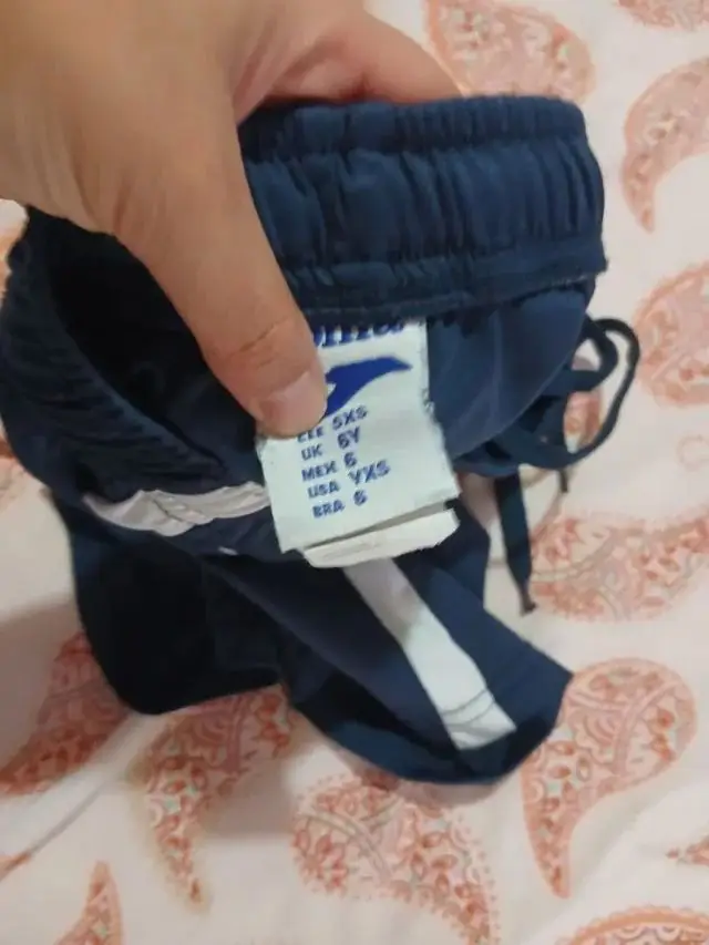Koyu mavi spor şort