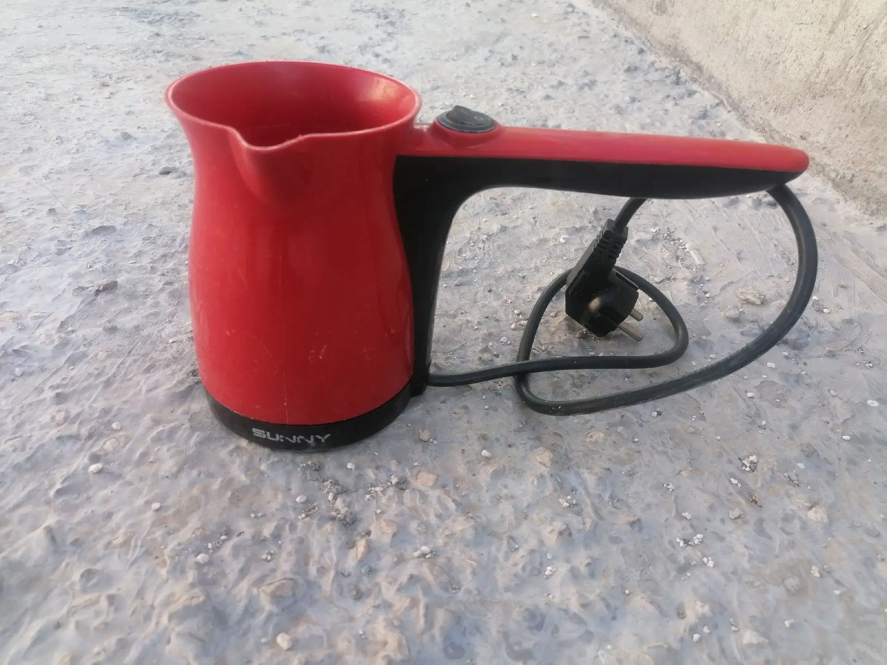 Kırmızı elektrikli cezve ilan görseli