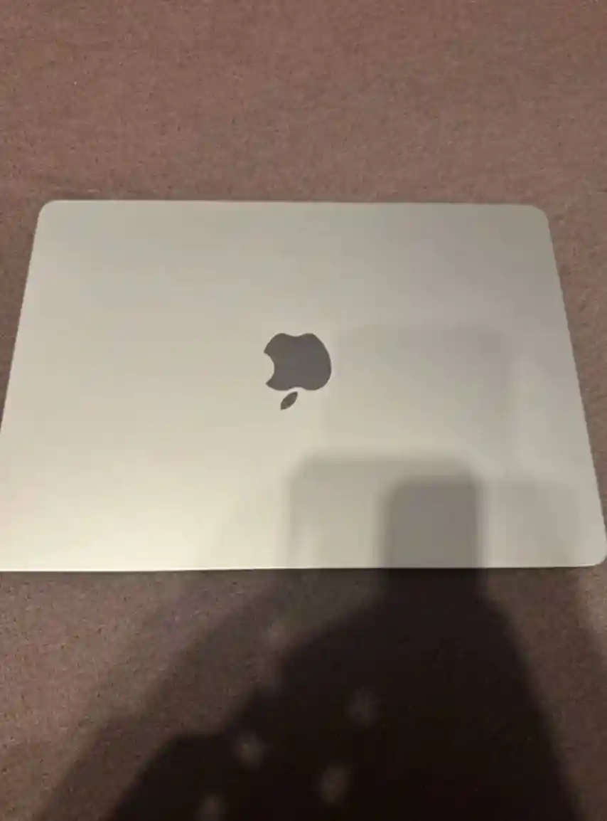 Apple marka laptop