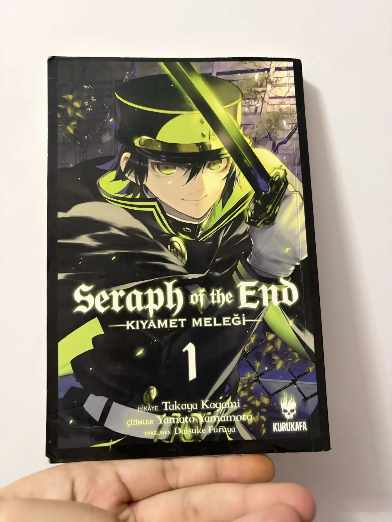 Seraph of the end: kıyamet meleği 1. cilt
