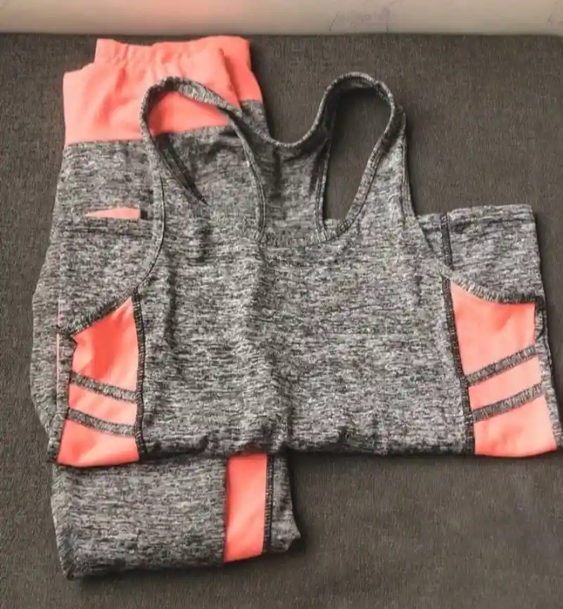 Gri-pembe renkli spor takım