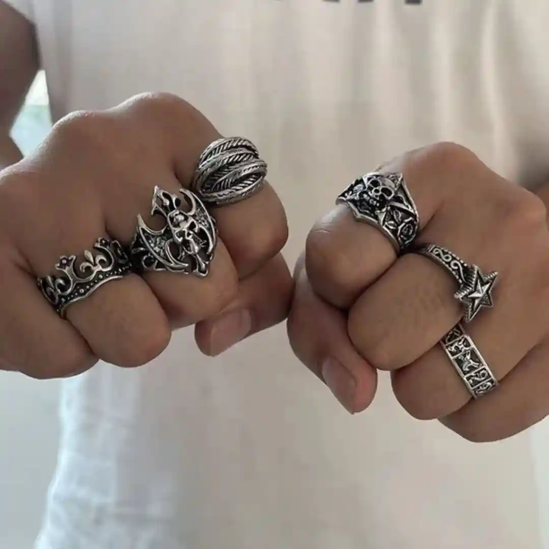 Gotik metal yüzük