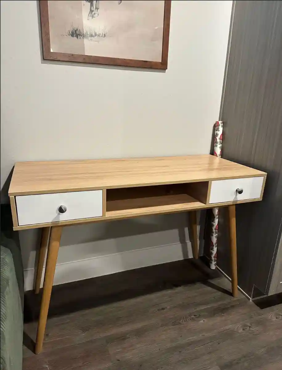 Ahşap modern çalışma masası