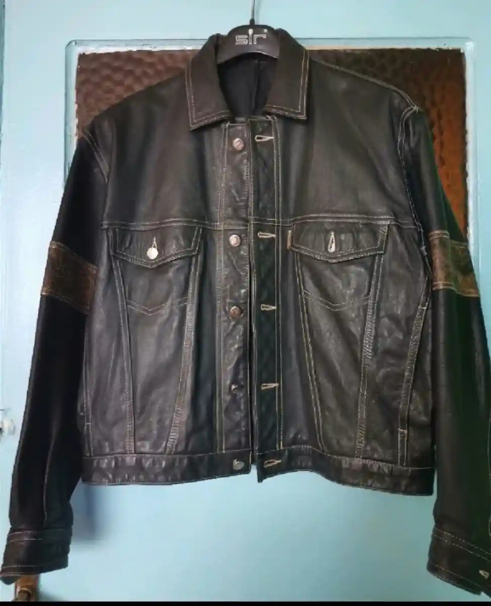 Siyah deri ceket. l. xl. harika bir ceket % 100 deri